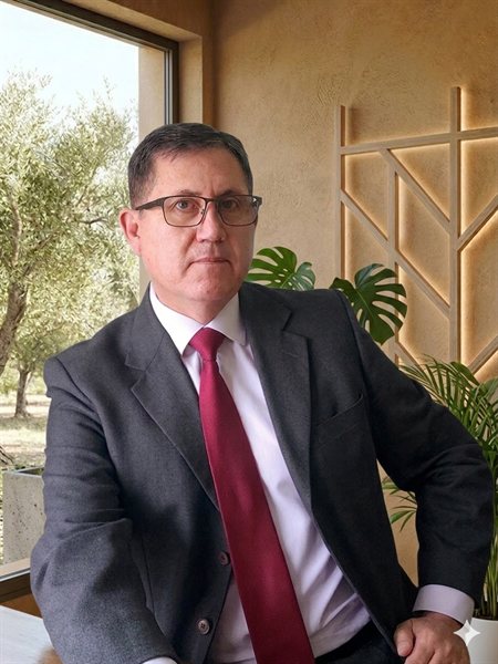 Alex Silva Calabaceros — Gerente Legales